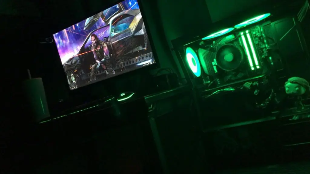 Image may contain: screen and night